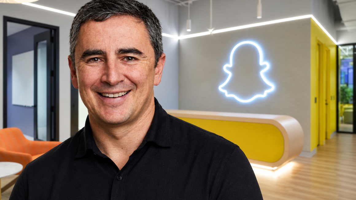 Snap Names Ronan Harris Chief Commercial Officer as Ajit Mohan Prepares to Leave 1 Snap Names Ronan Harris Chief Commercial Officer